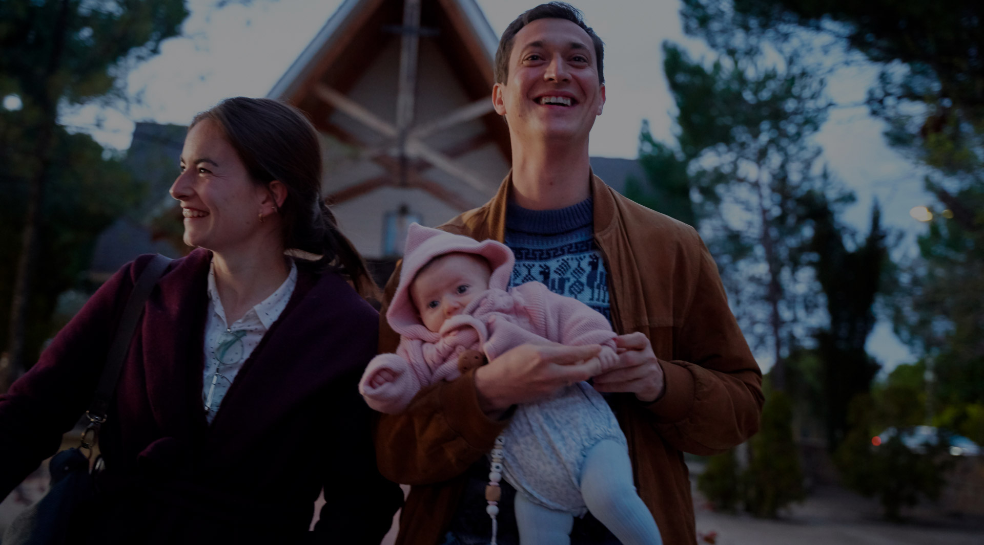 Manos contando dinero